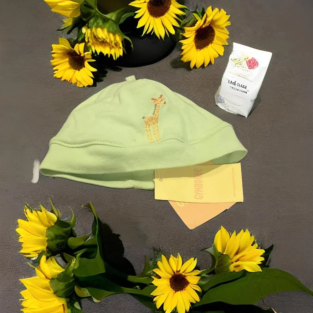 Gymboree NWT Newborn Essentials Giraffe Beanie Hat Preemie